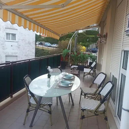 Con Gran Terraza Apartmán *